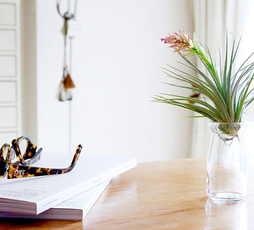 Mortgage Brokers are independent, trained professionals licensed to represent and provide you with the best advice for your mortgage needs!